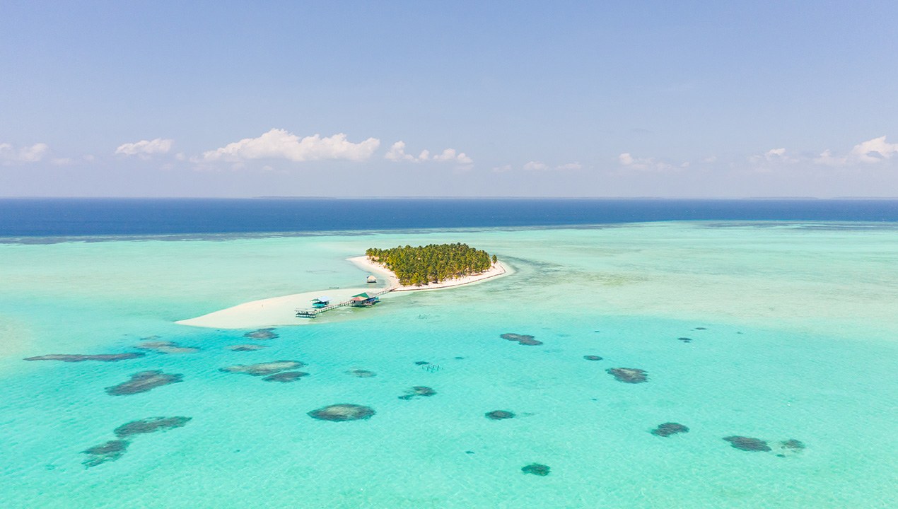 Île basse de Balabac vue depuis un bateau local